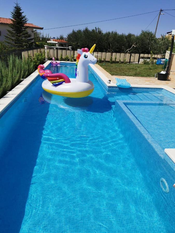 Villa Mater - Luxuriously Equipped Villa With A 15M Long Swimming Pool Žrnovnica Kültér fotó