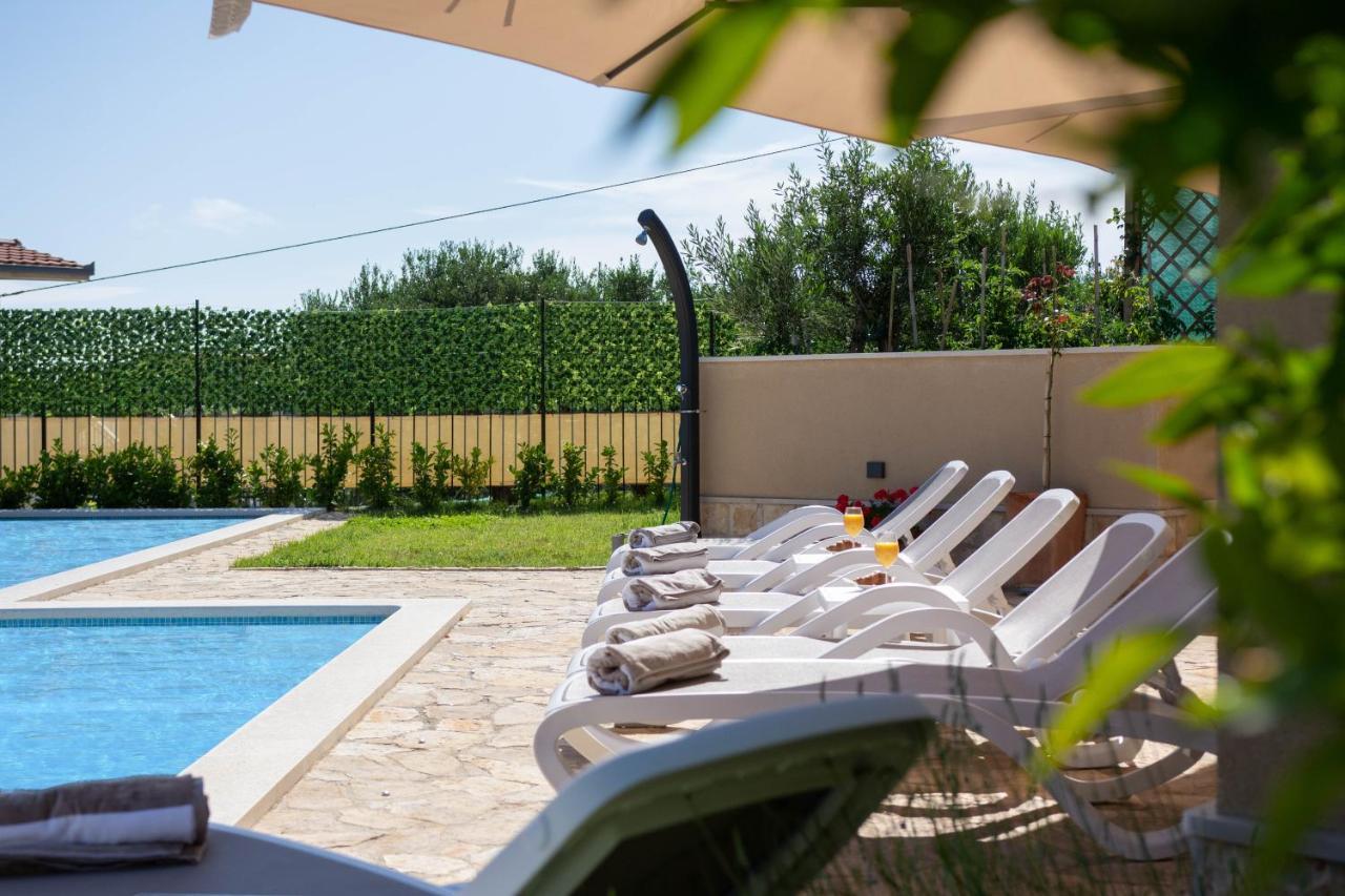 Villa Mater - Luxuriously Equipped Villa With A 15M Long Swimming Pool Žrnovnica Kültér fotó