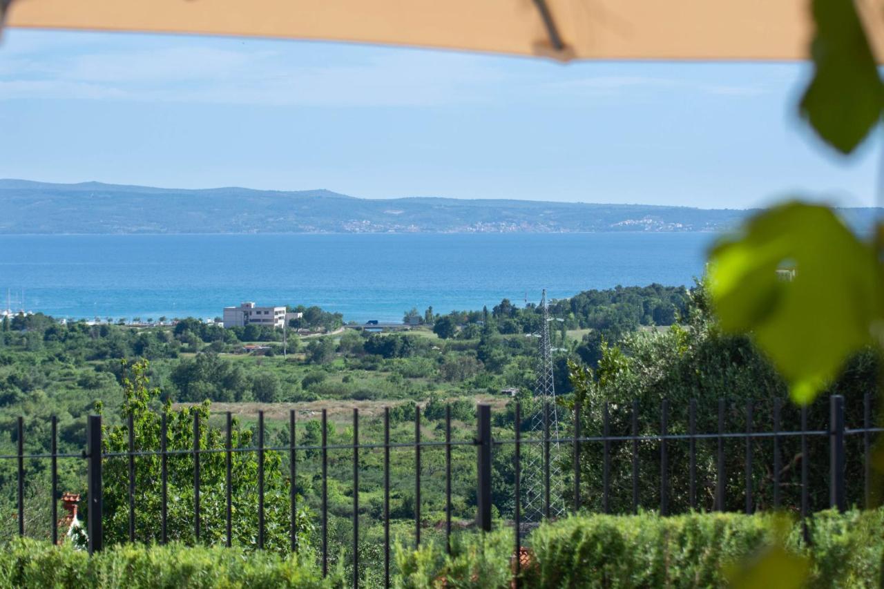 Villa Mater - Luxuriously Equipped Villa With A 15M Long Swimming Pool Žrnovnica Kültér fotó