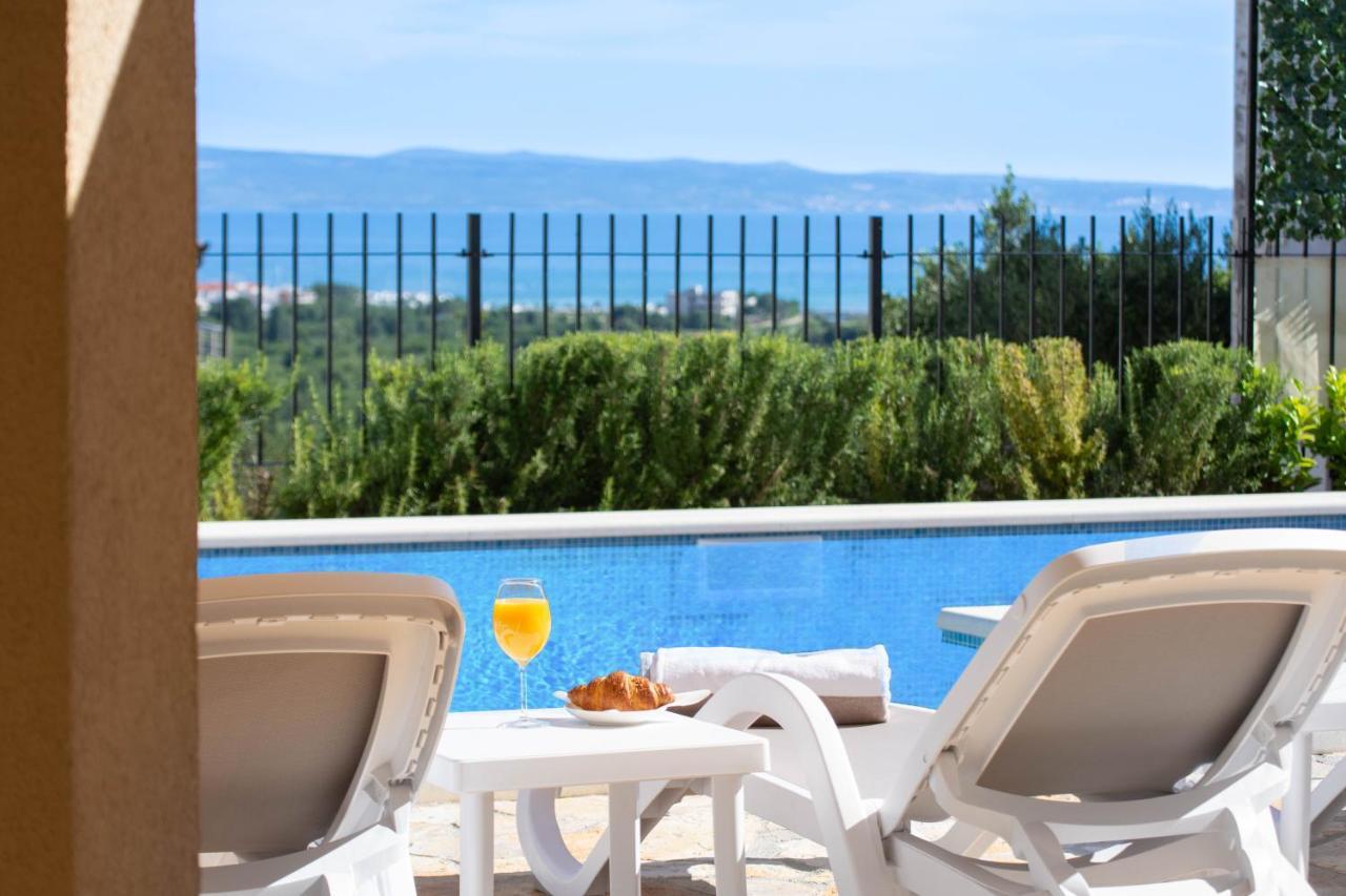 Villa Mater - Luxuriously Equipped Villa With A 15M Long Swimming Pool Žrnovnica Kültér fotó